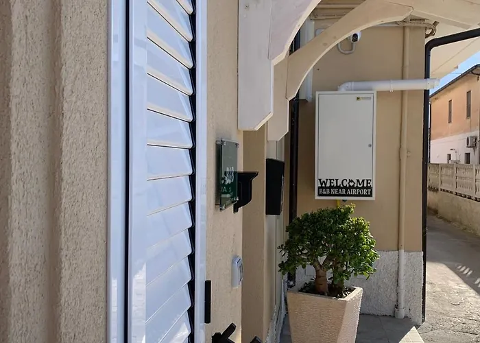 Near Airport Lamezia דירה *